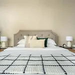 Beautiful Studio Apartment With Canal And Seaview
